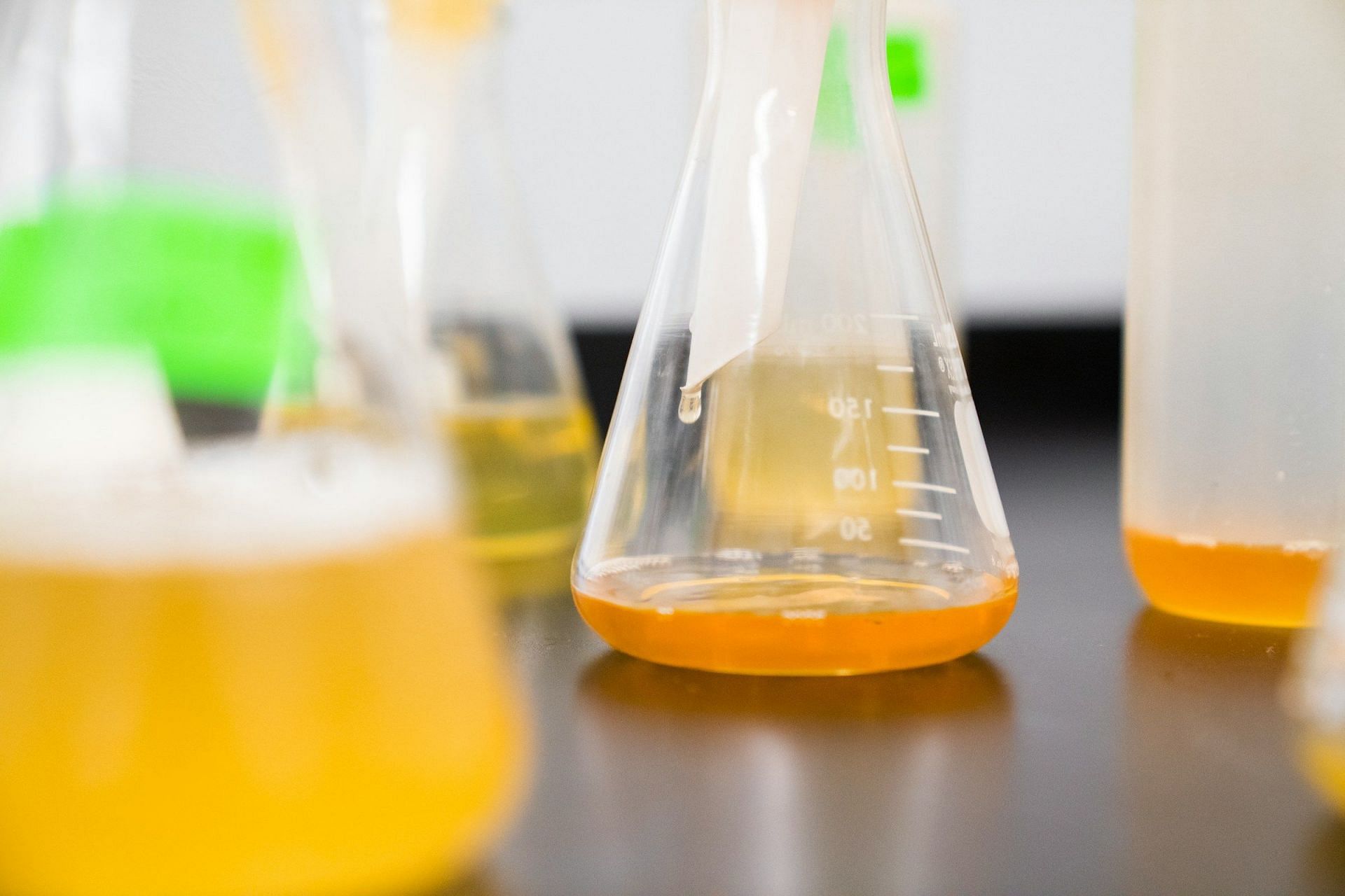 Bile juice is yellow (Image by Elevate/Unsplash)